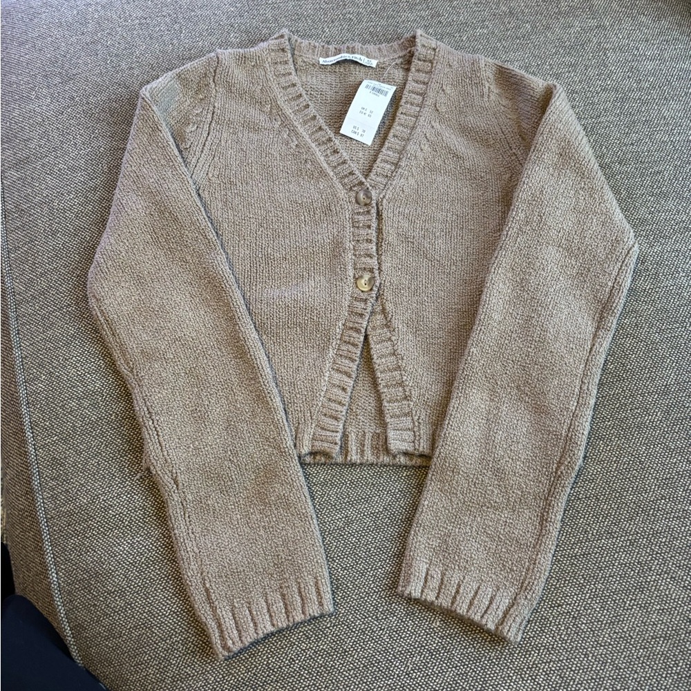 Abercrombie & Fitch Oatmeal Cropped V-Neck Knit Cardigan Size XS NWT